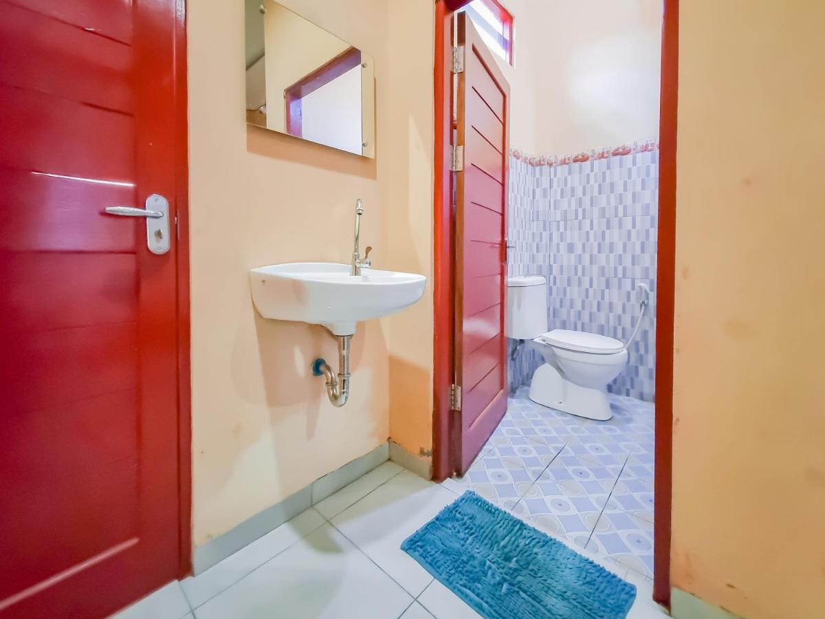 Reddoorz Near Kantor Gubernur Kalimantan Tengah Palangkaraya Eksteriør billede